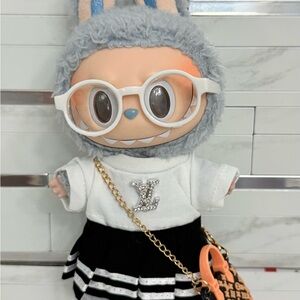 Labubu clothes-4 pc outfit fits 15/17 cm Pop marts Labubu doll. New